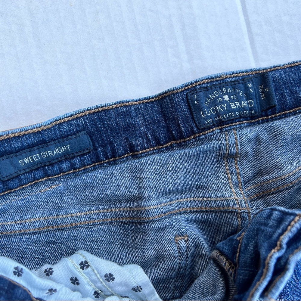 Lucky Brand Jeans Denim Crop Handcrafted Sweet Straight Leg Faded Comfy EUC 14 - Picture 5 of 9